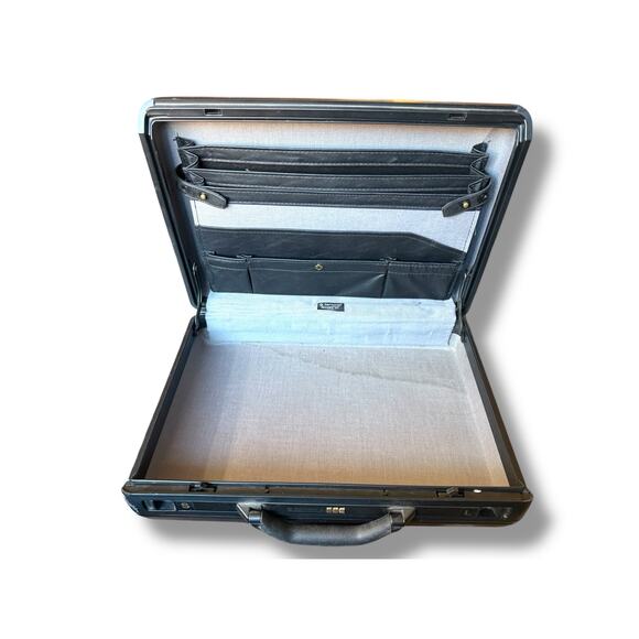 Vintage Brown Samsonite Hard-Shell Briefcase with Combination Lock - Picture 5 of 6